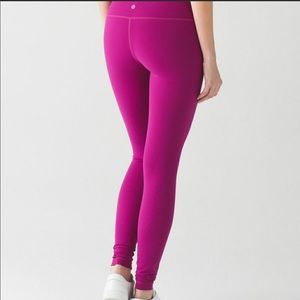 Lululemon wonder under hot pink yoga pants